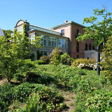 Aday - Modern Cozy And Functional 1 Bedroom *